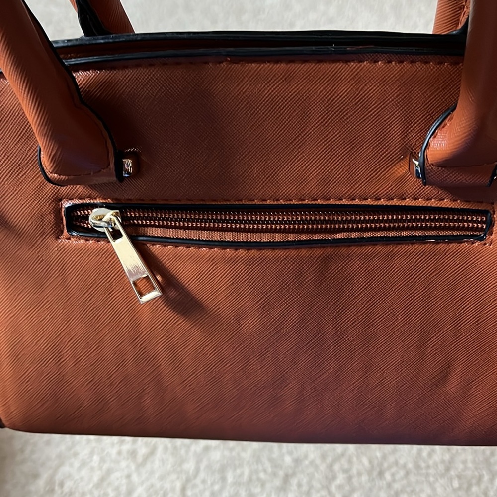LA2LA Handbag - Picture 5 of 5